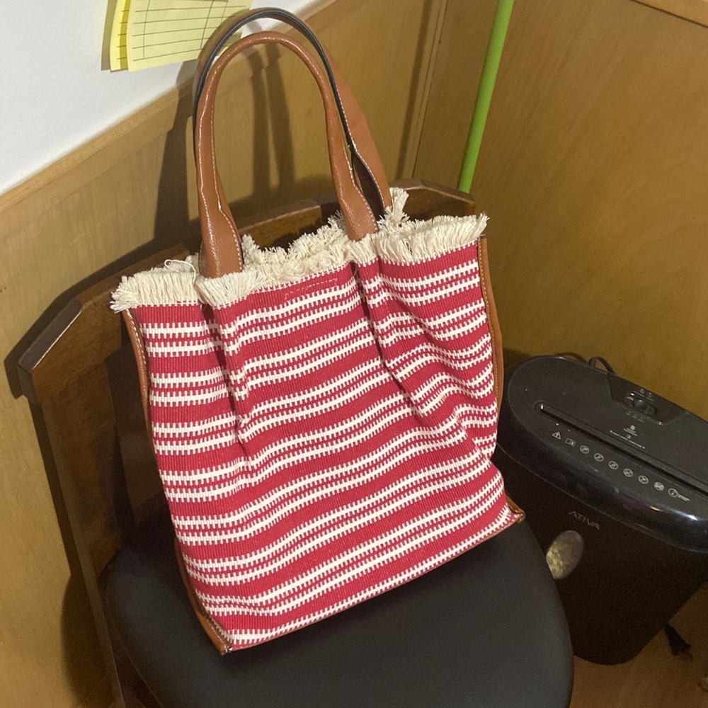 Woven tote